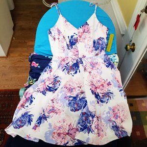 NWT Gianni Bini Josephine Floral Tie Strap Dress